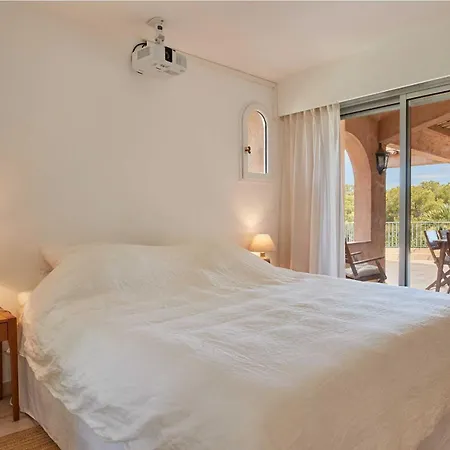 A C With Pool & Jacuzzi 3br 6p - Vallauris