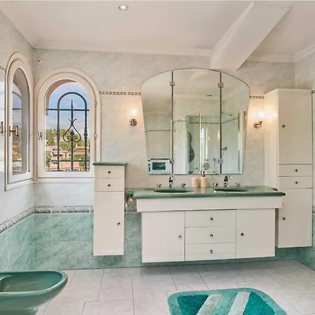 A C With Pool & Jacuzzi 3br 6p - * Vallauris