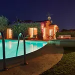A C With Pool & Jacuzzi 3br 6p - Villa *