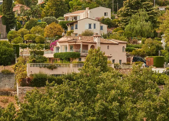 A C With Pool & Jacuzzi 3br 6p - * Vallauris