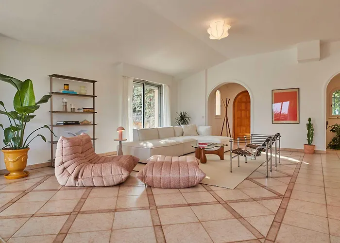 Villa A C With Pool & Jacuzzi 3br 6p - *