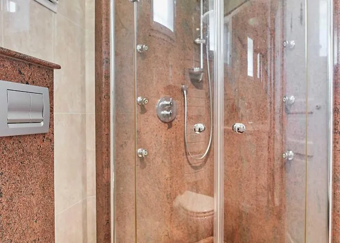 Villa A C With Pool & Jacuzzi 3br 6p - *